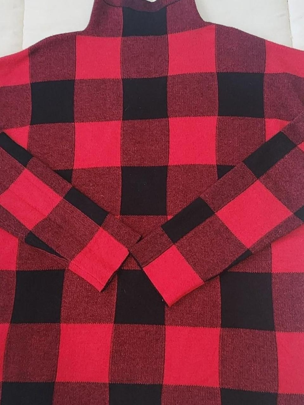 Tommy Bahama Red and Black Buffalo-Check Turtleneck Sweater. 0097
